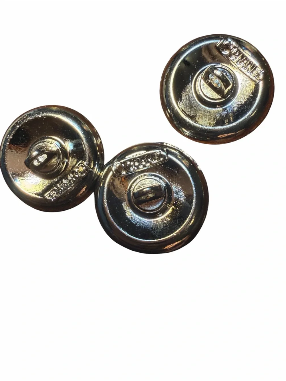 CHANEL three round